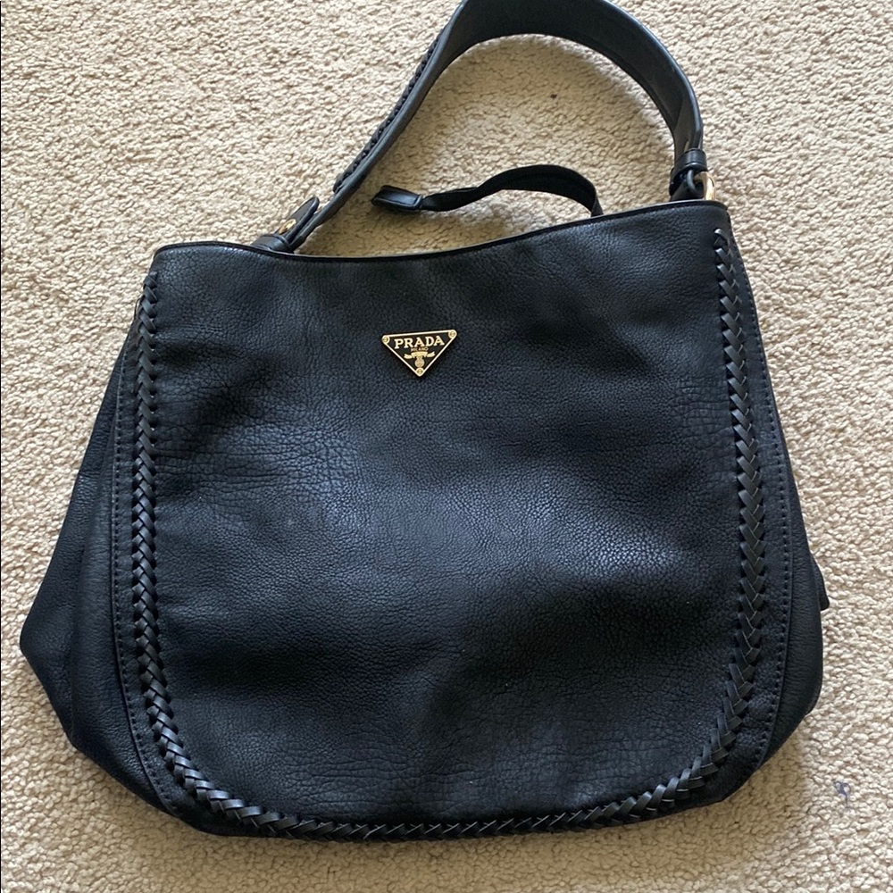 Prada Black Leather Women's Bag- Preloved